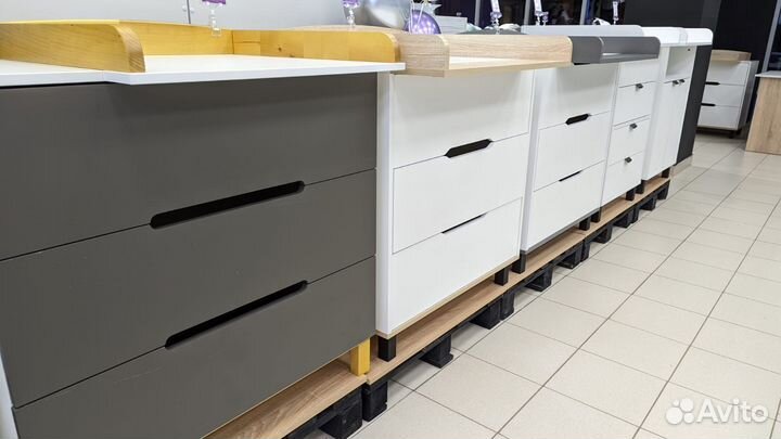 Пеленальные комоды новые