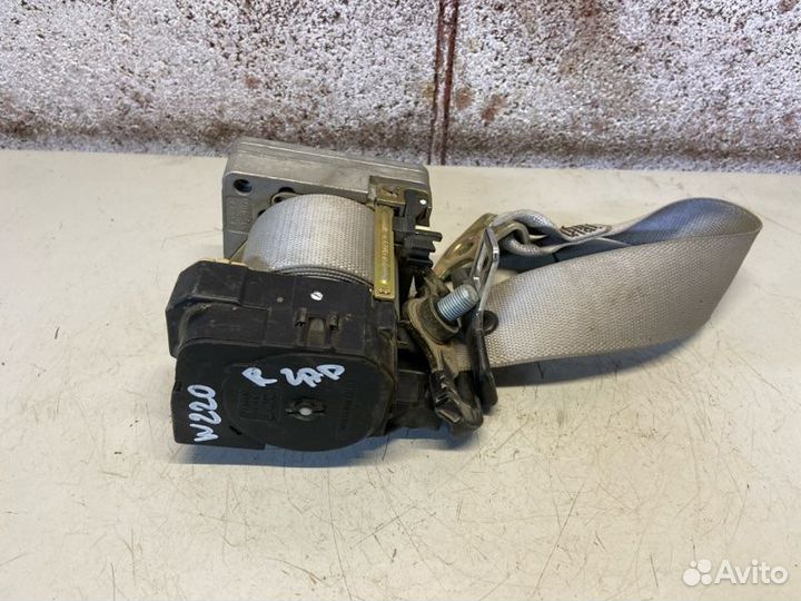 Ремень безопасности задний правый Mercedes-Benz