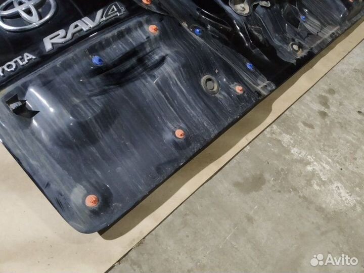 Дверь багажника Toyota Rav4 XA30