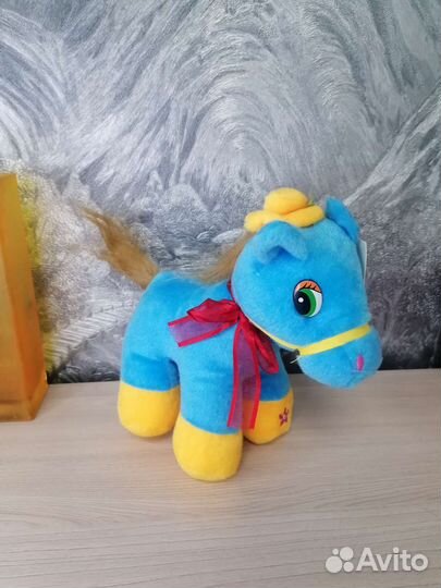 Игрушечная Лошадь