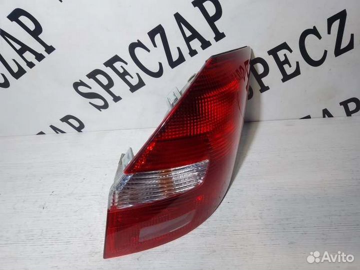 Фонарь задний правый Skoda Fabia 2 07-10