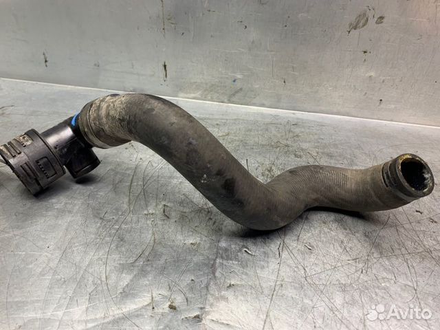 Патрубок радиатора Volkswagen Touareg 2002-2010