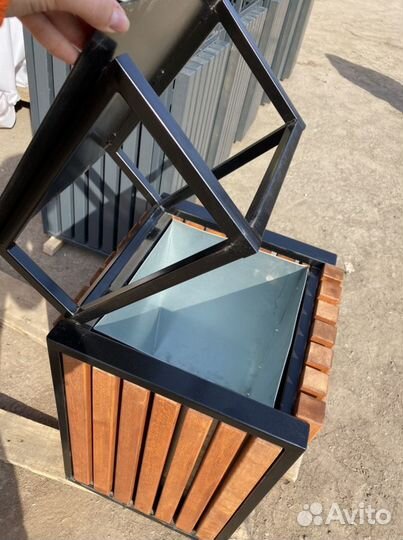 Урна для мусора уличная