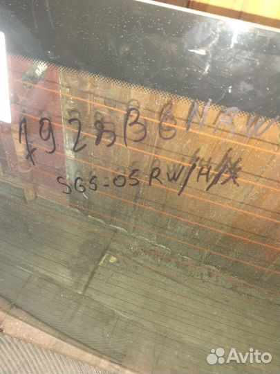 Заднее стекло Субару Форестер