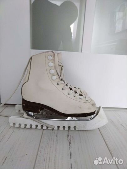 Профессиональные коньки wifa