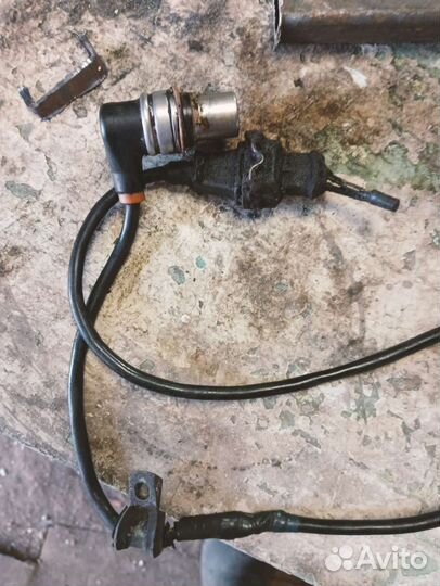 Датчик коленвала saab 9000