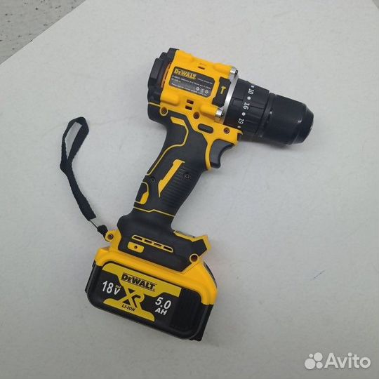 Шуруповерт DeWalt 18V XR безщеточный