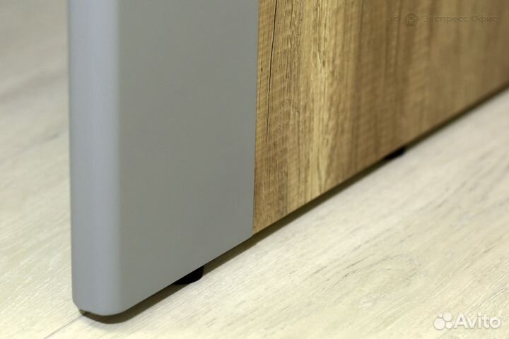 Стол для руководителя Dioni DST 1690