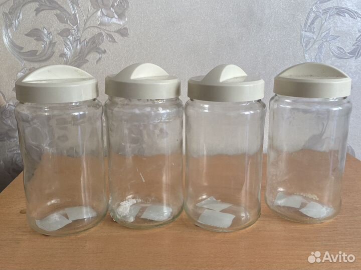 Банка для хранения сыпучих продуктов