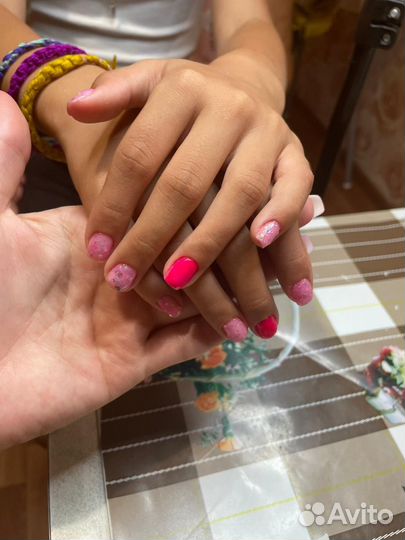 Маникюр,наращивание,педикюр
