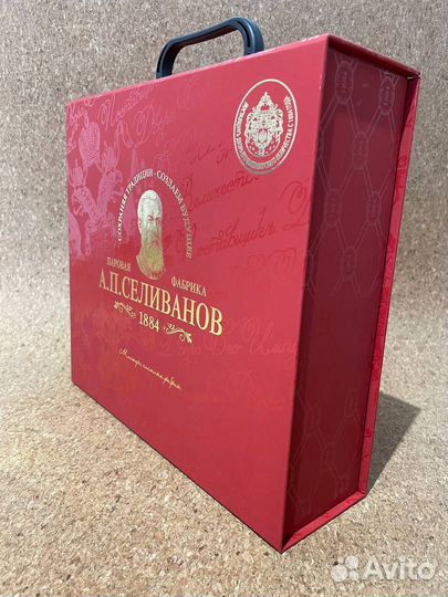 Подарочные коробки на заказ с логотипом от 20 шт