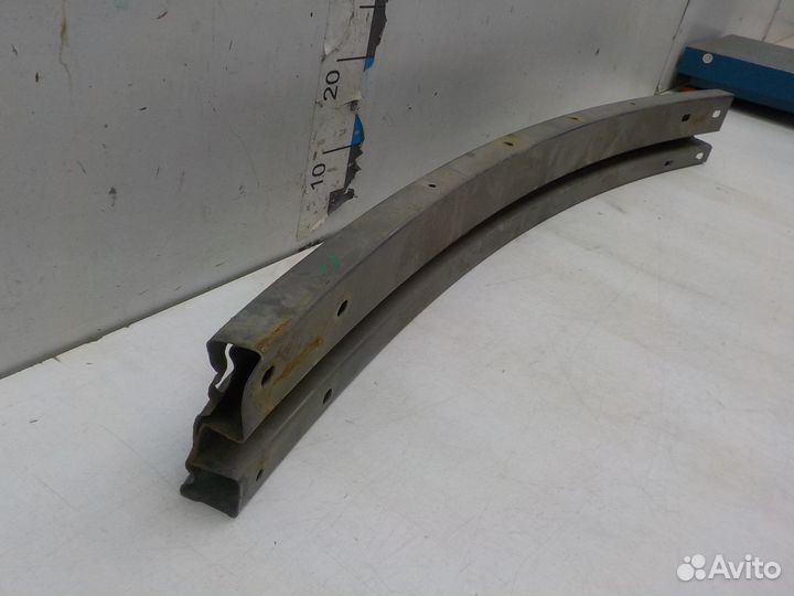 Усилитель заднего бампера Nissan X-Trail