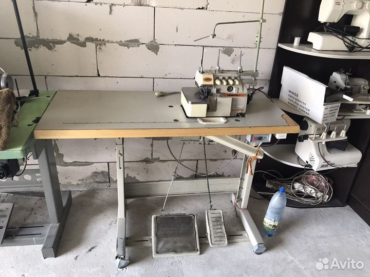 Оверлок Yamata промышленный 4хниточный