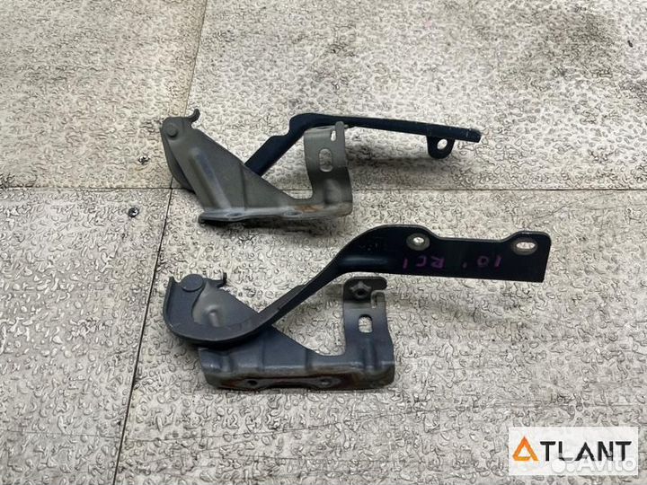 Петля капота subaru R2