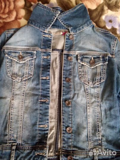 Куртка джинсовая женская