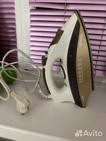 Утюг Vitek