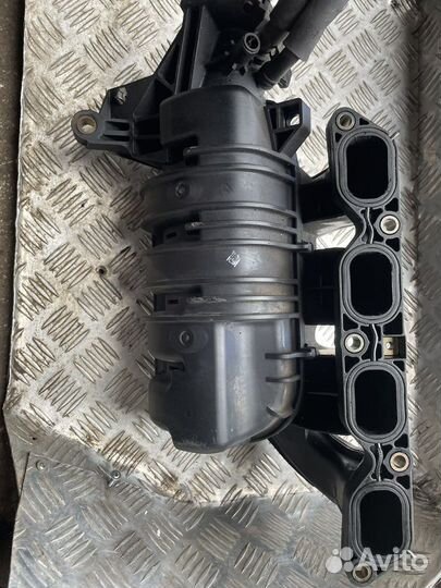 Коллектор впускной Тойота Королла 120/130 4ZZ