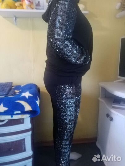 Спортивный костюм женский новый