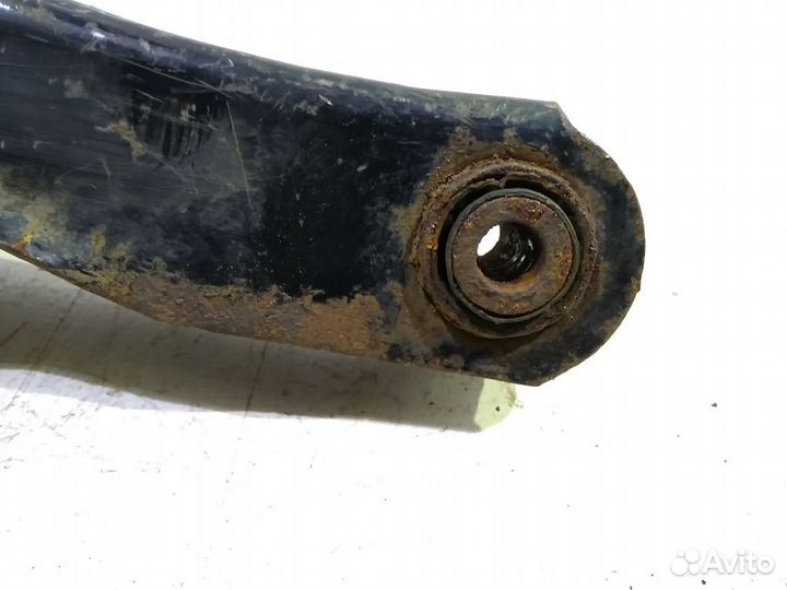 Рычаг задний нижний правый