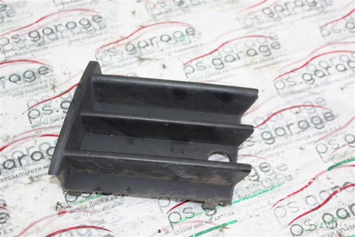 Решетка в бампер Skoda Octavia (A5 1Z) 2004-2013