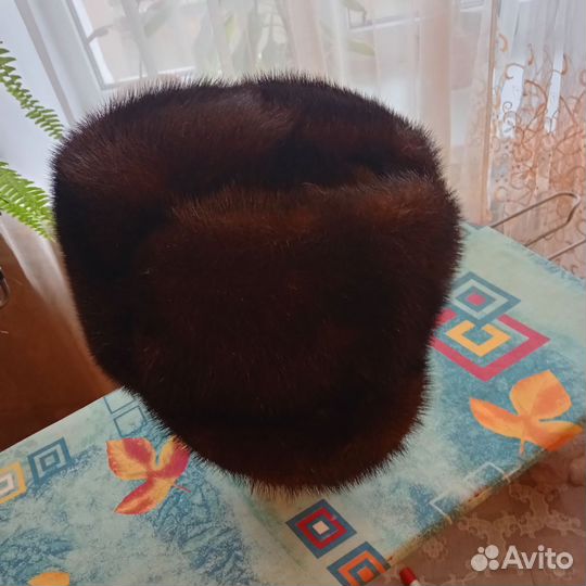 Норковая шапка мужская с козырьком