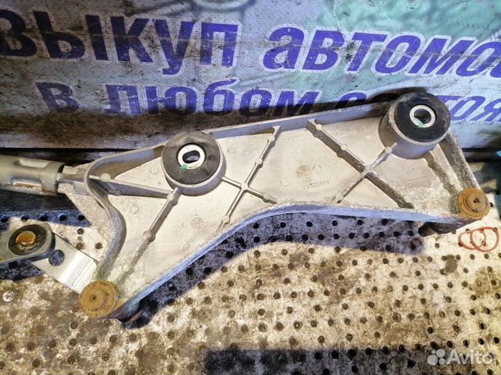 Трапеция стеклоочистителей Mercedes-Benz M-класс