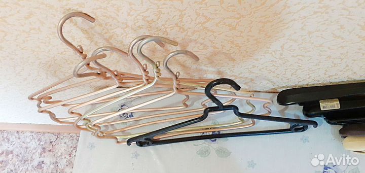 Вешалки плечики