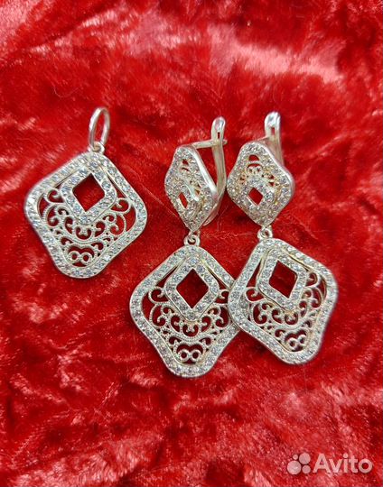 Серебряный комплект