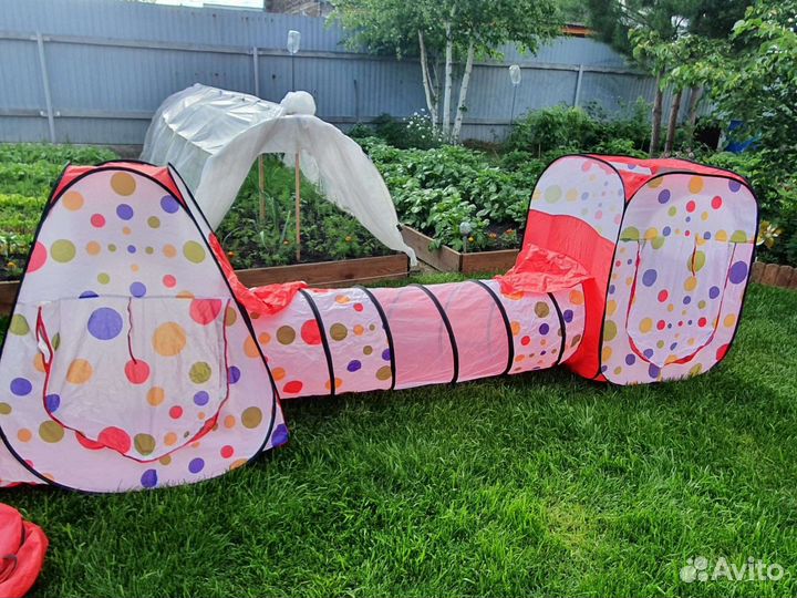 2 игровые палатки,тоннель и огромный мешок шаров