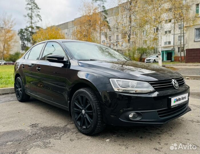 Volkswagen Jetta 1.6 AT, 2012, 176 500 км