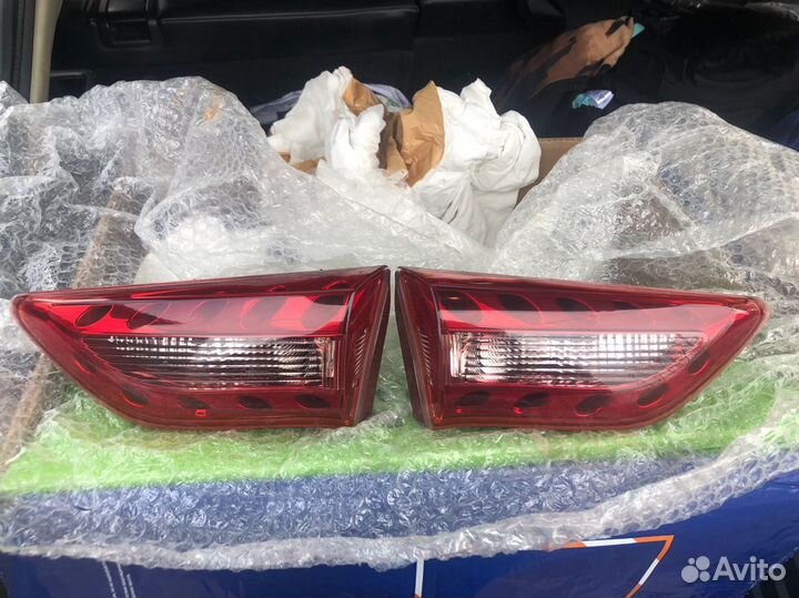 Задние малые фонари на Infinity Fx / Qx