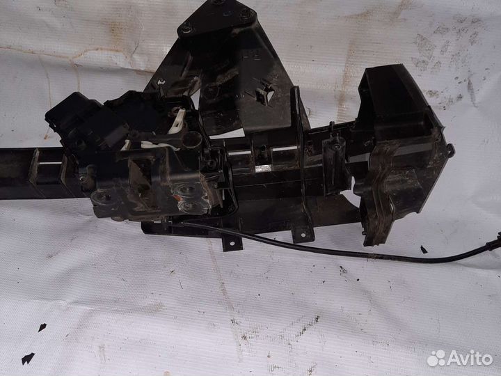 Замок передней правой двери Ford c-max