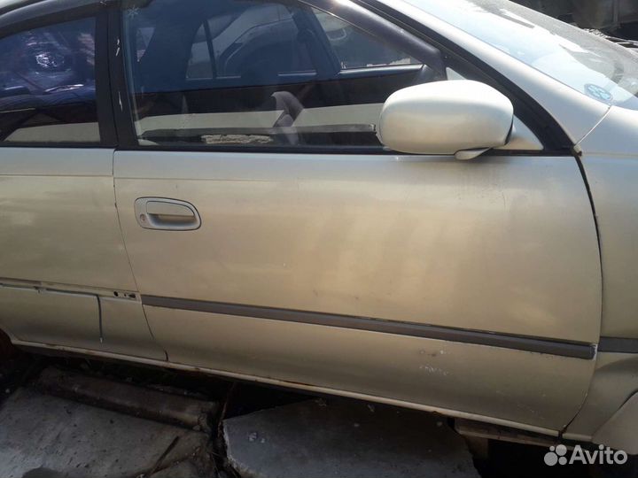 Toyota carina дверь ct 190