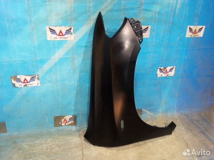 Крыло переднее правое Toyota Highlander 2007-2012