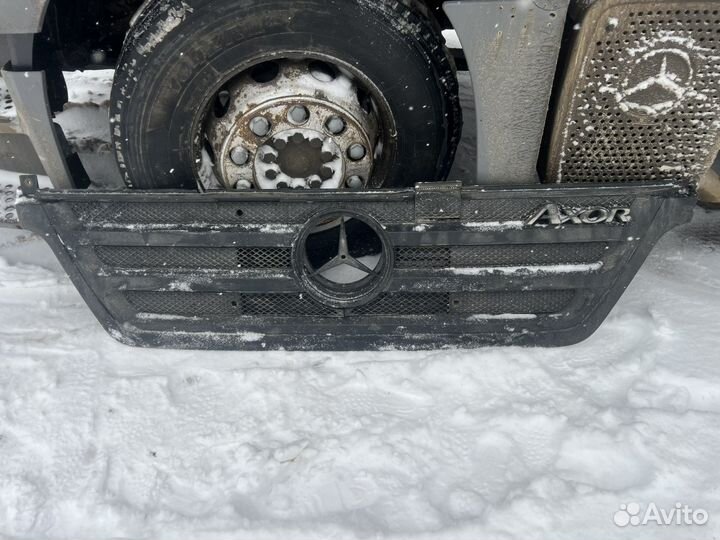 Решетка радиатора mercedes ахор
