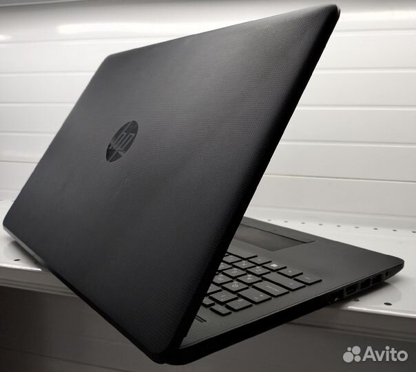 Ноутбук HP 15-ra0