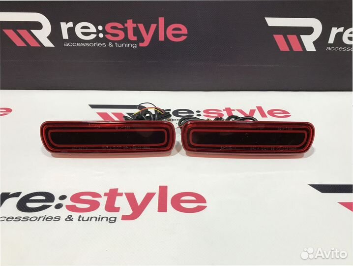 Катафоты Toyota Land Cruiser 100 Неон Красные