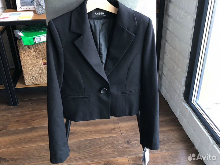 Пиджак (жакет) новый 134р