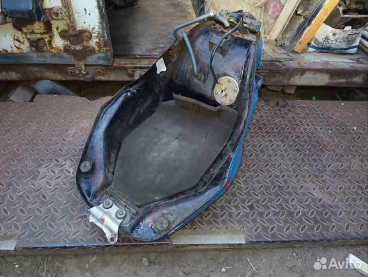 Kawasaki zzr 400-2 Бак