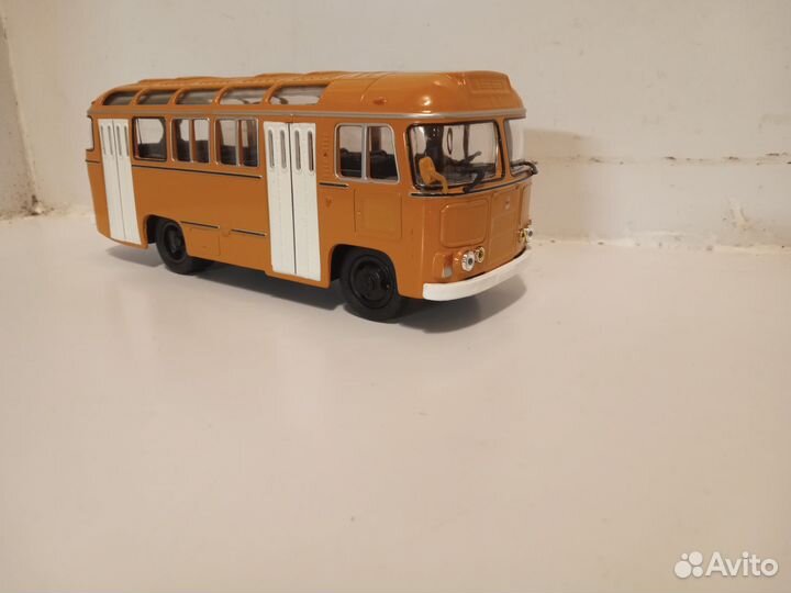 Модели автобусов М1:43