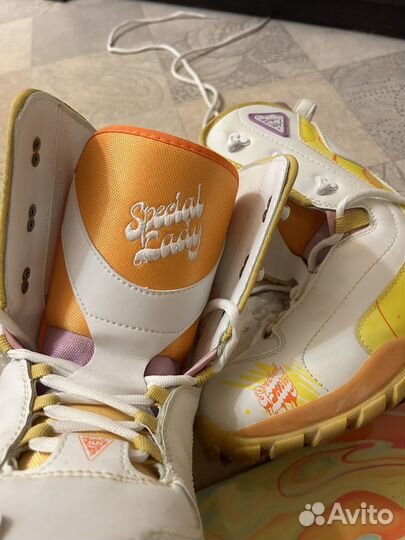 Сноуборд женский комплект