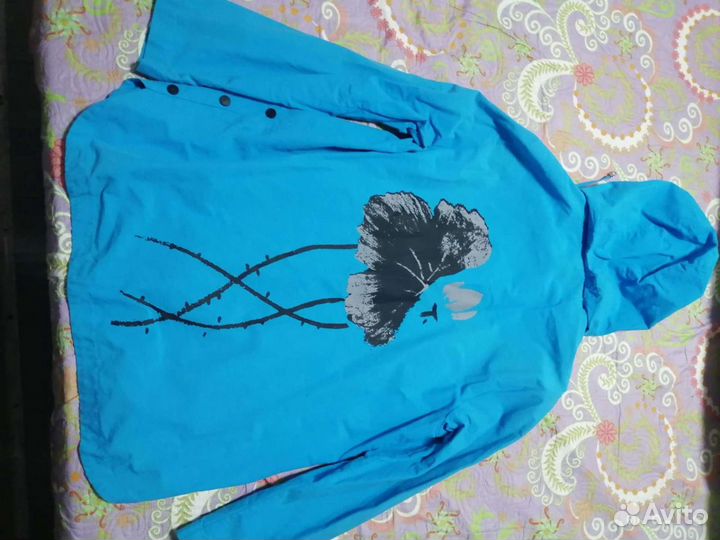 Продам ветровку для девочки 12-13 лет