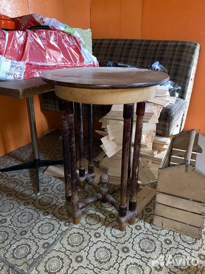 Столик круглый