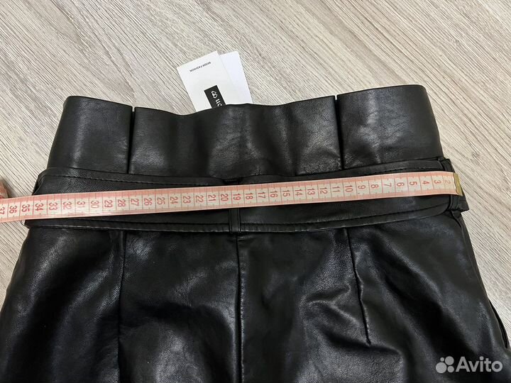Кожаные шорты