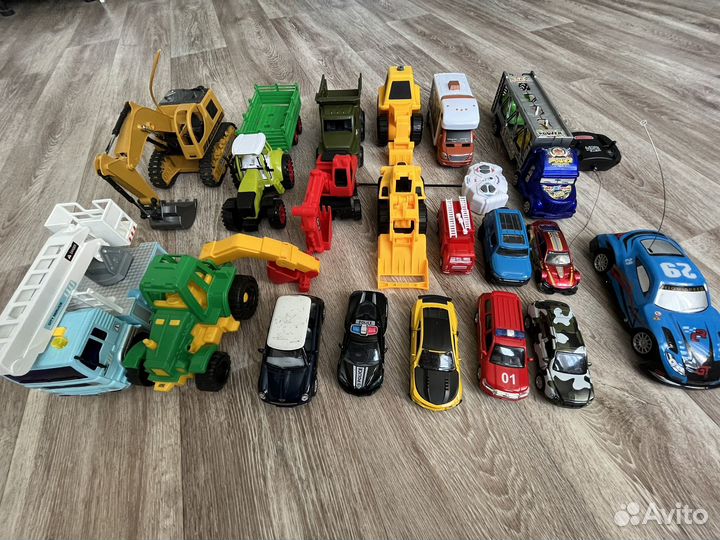 Машинки 33 шт