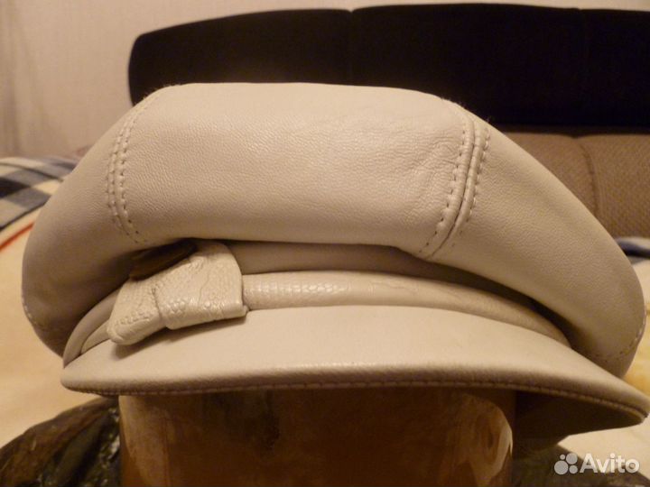 Шапка-фуражка женская