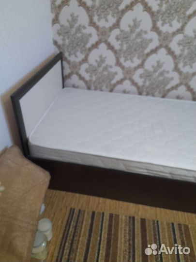 Кровать