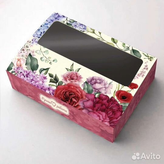 Коробка подарочная с окошком