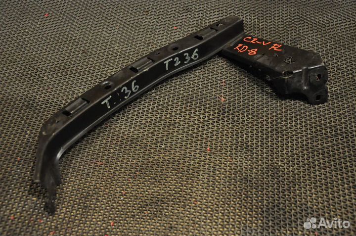 Крепление фары левое honda CR-V RD8