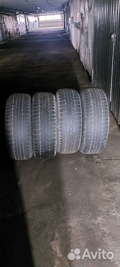 Goodyear Ultra Grip HP 255/65 R17